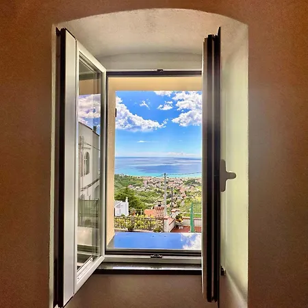 Apartamento Hostdomus - La Terrazza Sul Mare Pietra Ligure