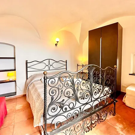 Апартаменты Hostdomus - La Terrazza Sul Mare